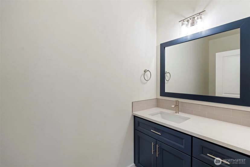 Property photo for 3435 Everette Lane N, Centralia photo 21