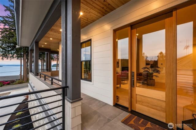 Property photo for 7402 Soundview Drive, Gig Harbor photo 3