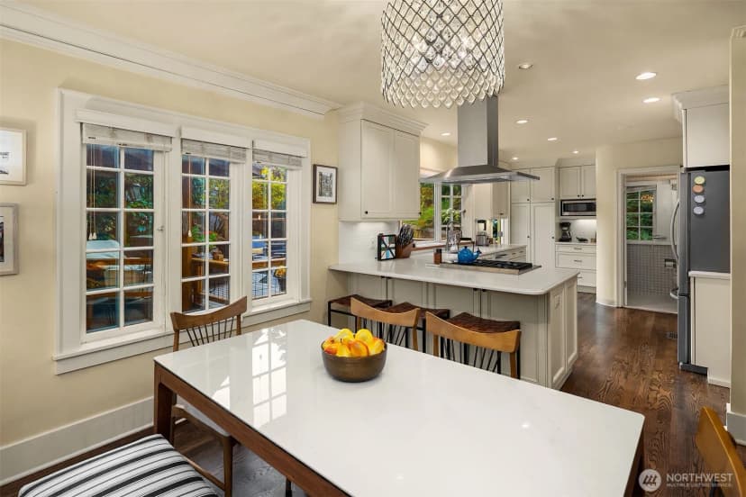 Property photo for 1600 Interlaken Place E, Seattle photo 9