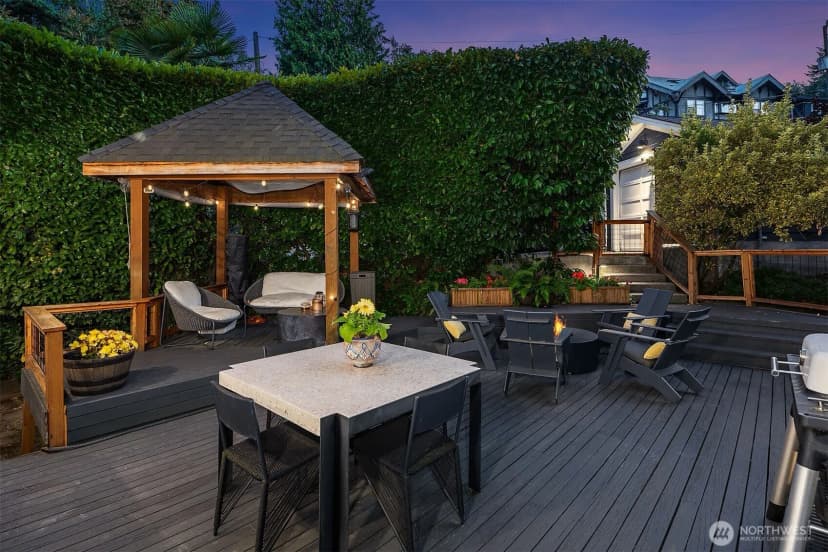 Property photo for 1600 Interlaken Place E, Seattle photo 24