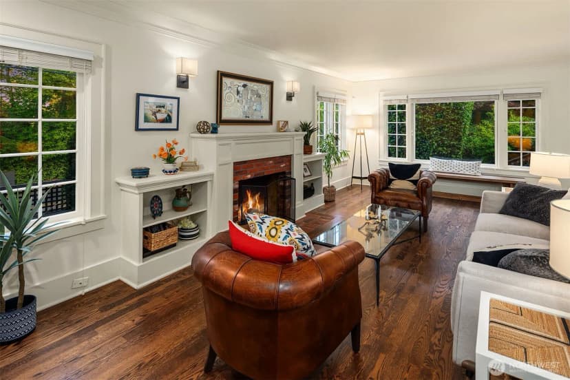 Property photo for 1600 Interlaken Place E, Seattle photo 6