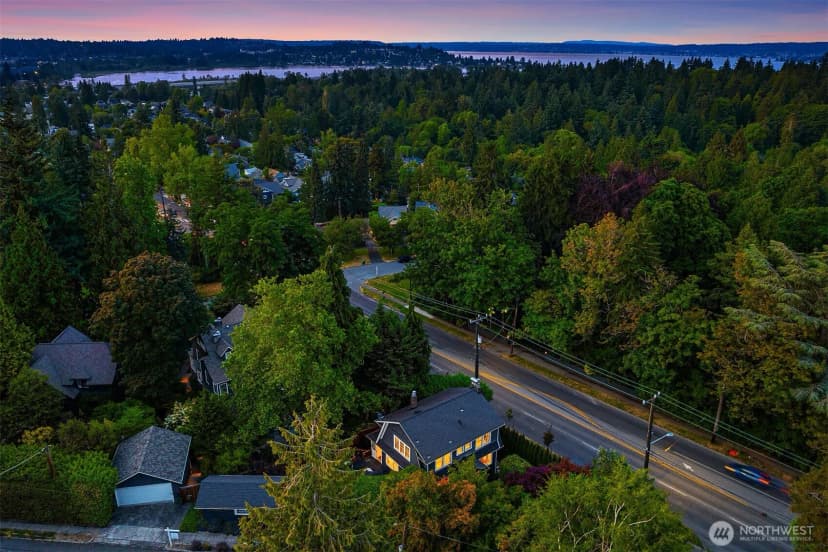 Property photo for 1600 Interlaken Place E, Seattle photo 36