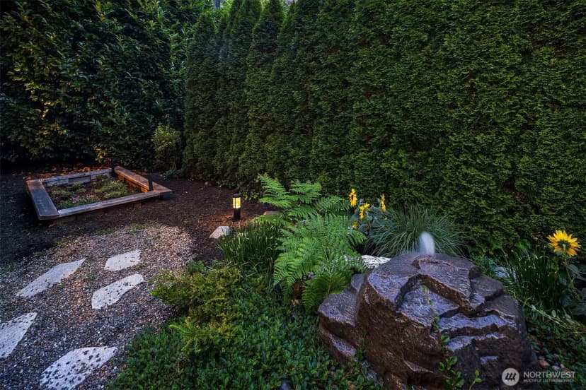 Property photo for 1600 Interlaken Place E, Seattle photo 30