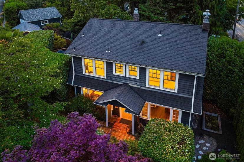 Property photo for 1600 Interlaken Place E, Seattle photo 3
