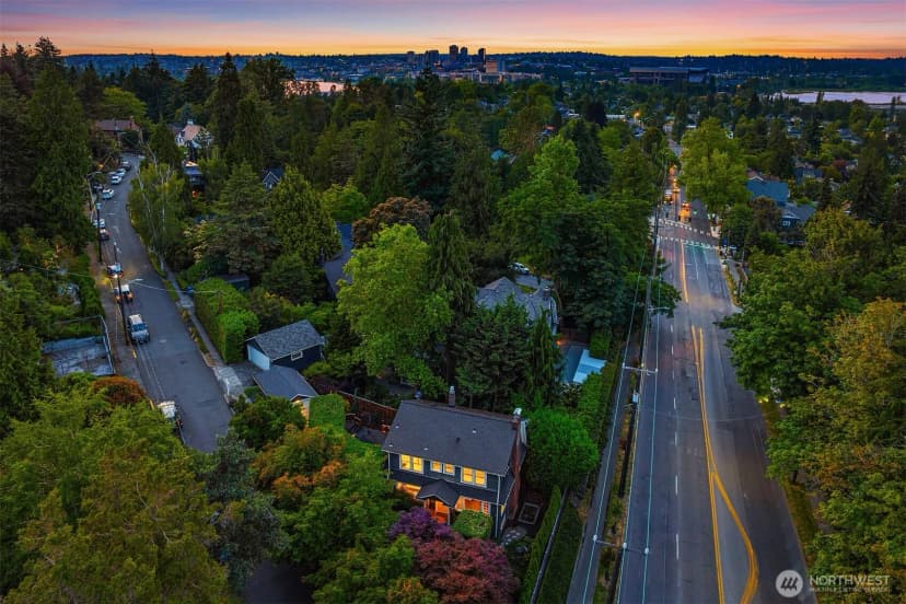 Property photo for 1600 Interlaken Place E, Seattle photo 35