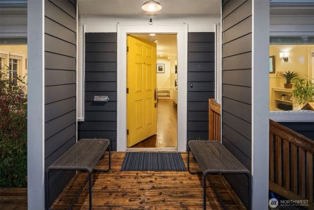 Property photo for 1600 Interlaken Place E, Seattle photo 4