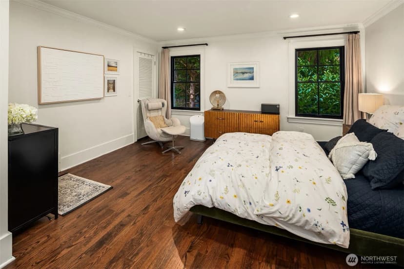Property photo for 1600 Interlaken Place E, Seattle photo 15