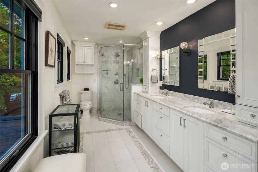 Property photo for 1600 Interlaken Place E, Seattle photo 16