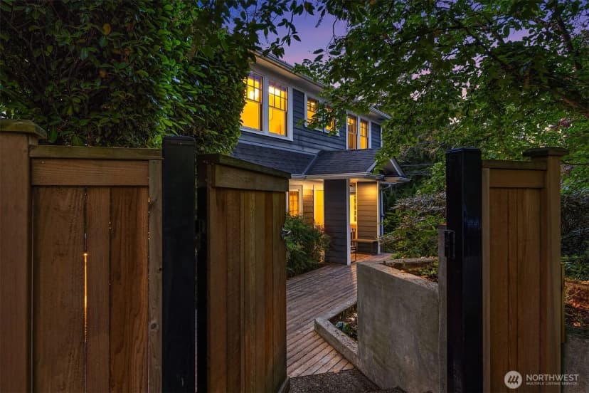 Property photo for 1600 Interlaken Place E, Seattle photo 32
