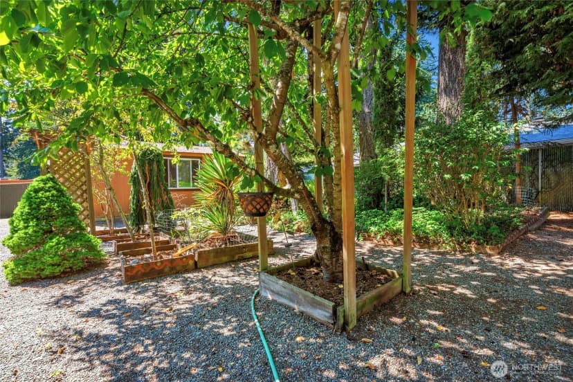 Property photo for 11402 83rd Avenue Sw, Lakewood photo 25