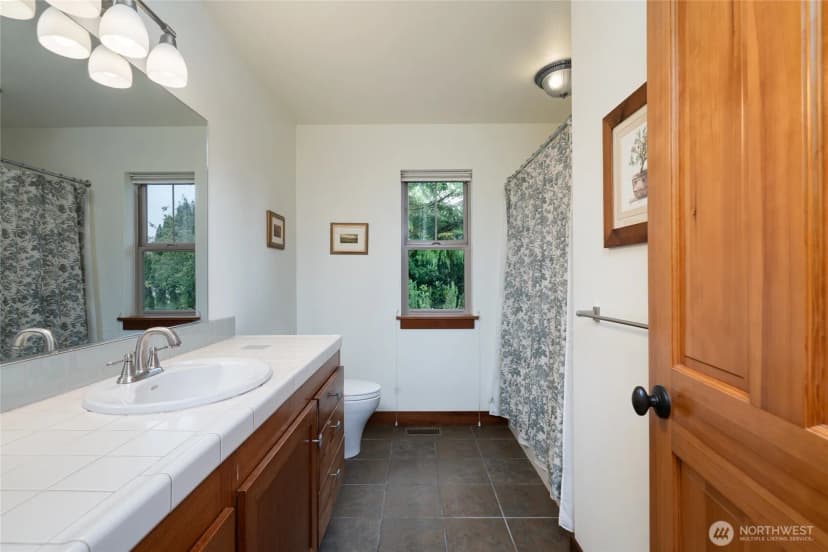 Property photo for 14450 Austin Place, Anacortes photo 10