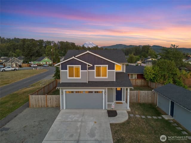 Property photo for 310 Olive Street Se, Orting