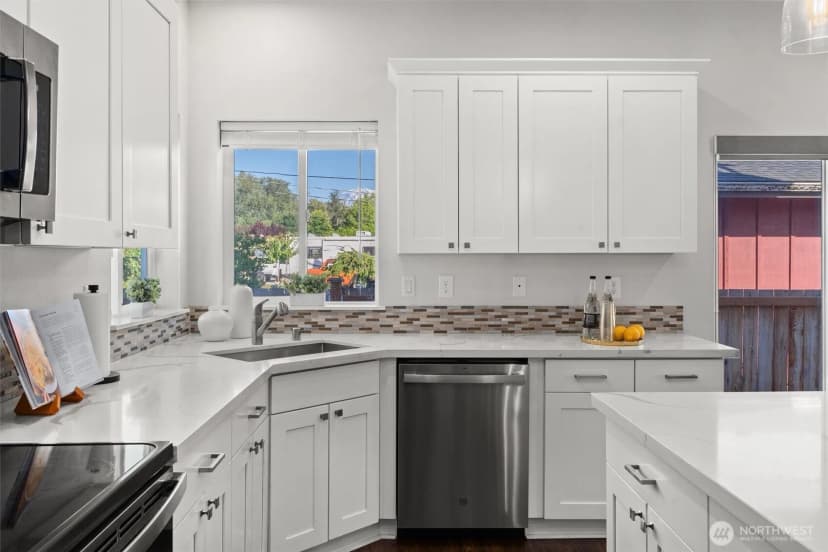 Property photo for 310 Olive Street Se, Orting photo 7