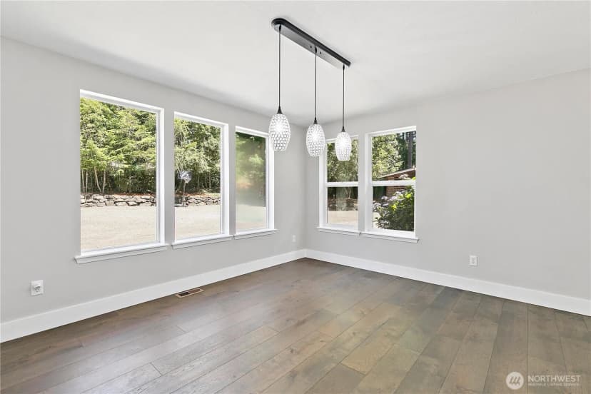 Property photo for 9829 Kooley Drive Nw, Gig Harbor photo 6