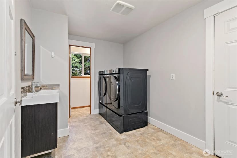 Property photo for 9829 Kooley Drive Nw, Gig Harbor photo 18