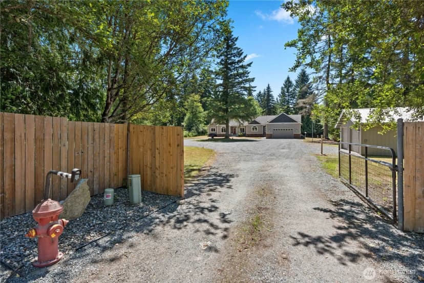 Property photo for 15208 250th Street E, Graham photo 36
