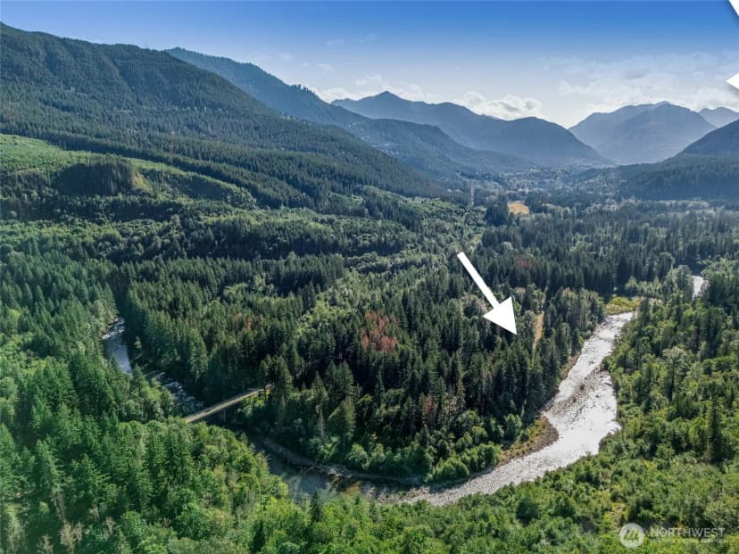 Property photo for 76011 Ne 123rd Street, Skykomish