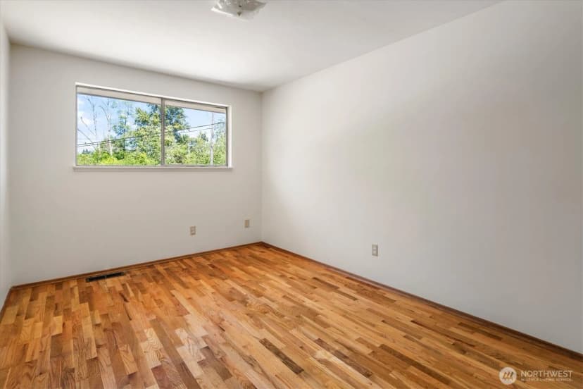 Property photo for 3015 Sw 105th Street, Seattle photo 18