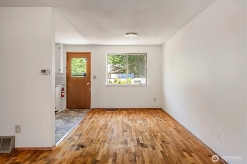 Property photo for 3015 Sw 105th Street, Seattle photo 13