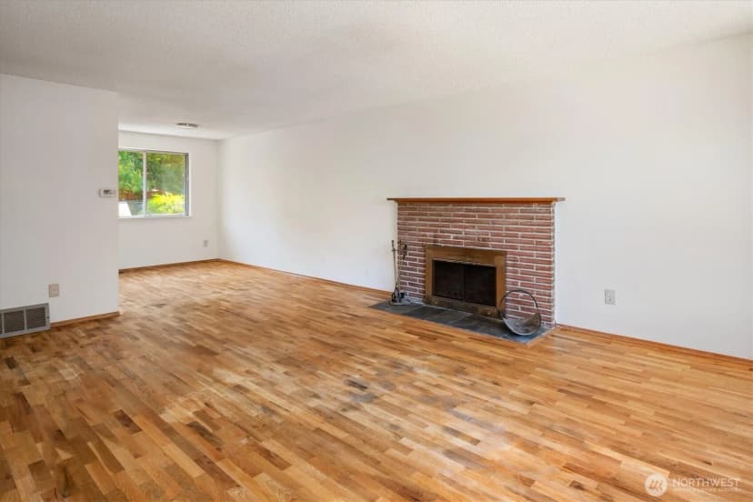 Property photo for 3015 Sw 105th Street, Seattle photo 12