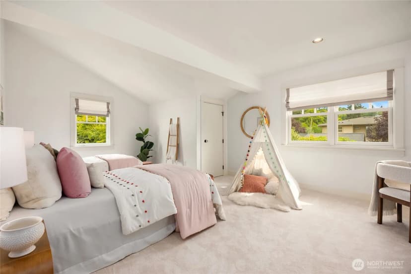 Property photo for 3221 E Morley Way, Seattle photo 30