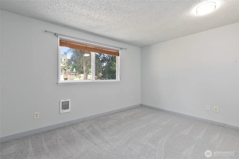 Property photo for 5701 38th Court Se, Lacey photo 12
