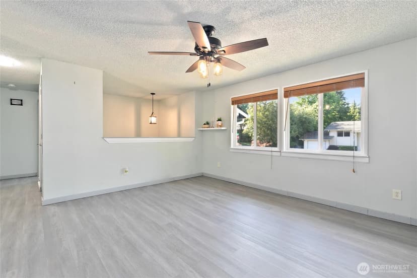 Property photo for 5701 38th Court Se, Lacey photo 4