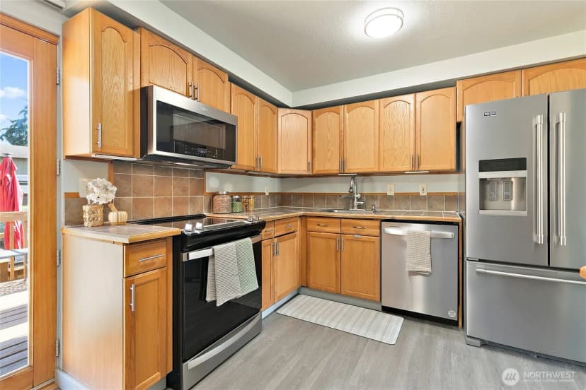 Property photo for 5701 38th Court Se, Lacey photo 8