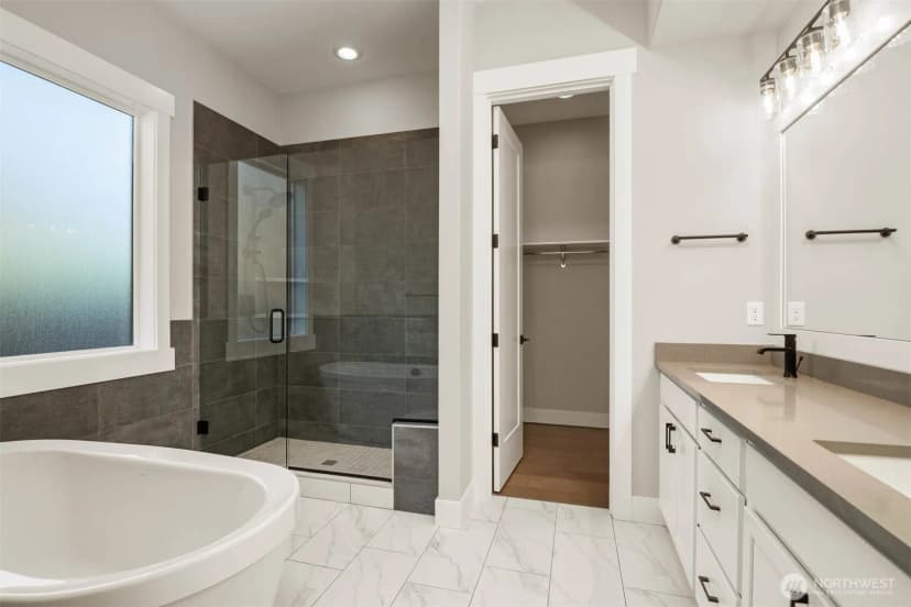 Property photo for 9507 38th Street E, Edgewood photo 7