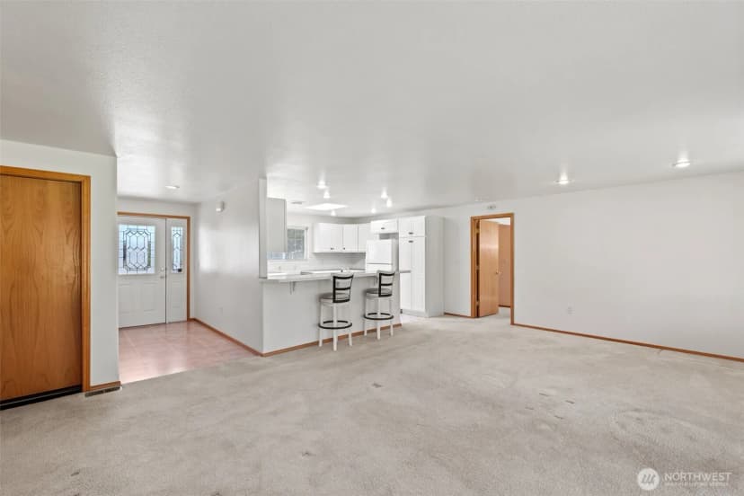 Property photo for 19214 Lakeview Drive, Soap Lake photo 2
