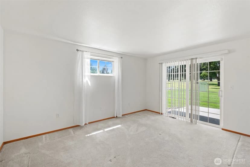 Property photo for 19214 Lakeview Drive, Soap Lake photo 11
