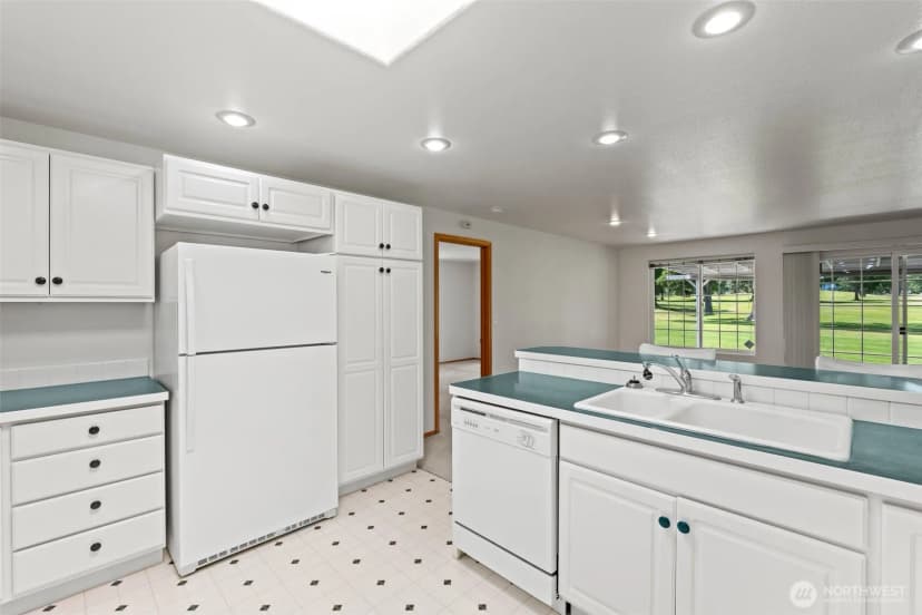 Property photo for 19214 Lakeview Drive, Soap Lake photo 8