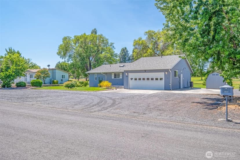 Property photo for 19214 Lakeview Drive, Soap Lake photo 20