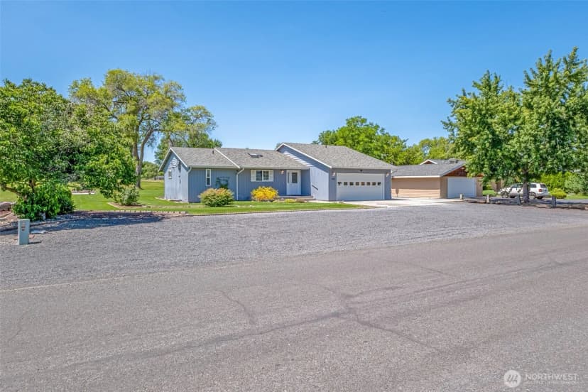 Property photo for 19214 Lakeview Drive, Soap Lake photo 21