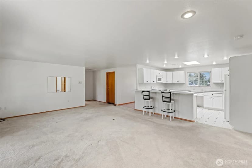 Property photo for 19214 Lakeview Drive, Soap Lake photo 3