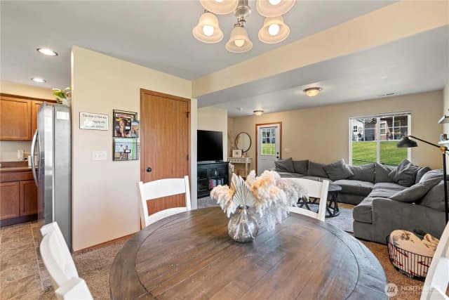 Property photo for 300 Saddlehorn Lane, Wenatchee photo 3