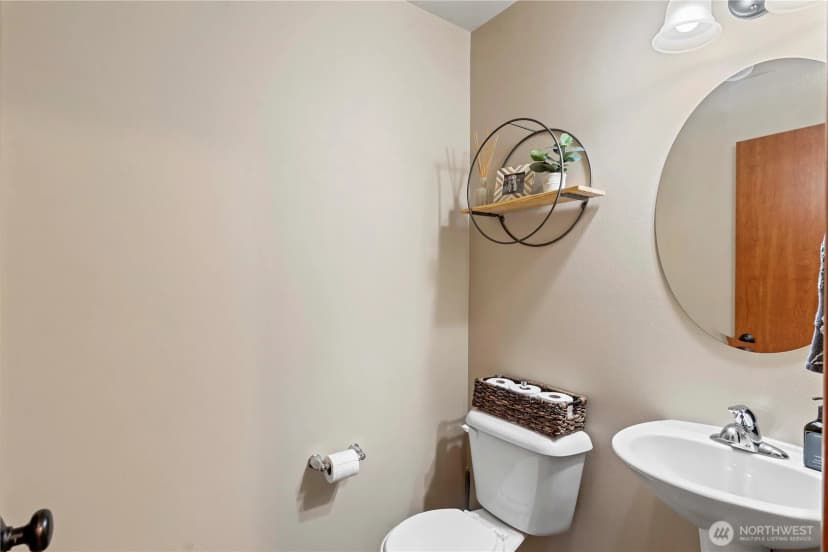 Property photo for 300 Saddlehorn Lane, Wenatchee photo 11