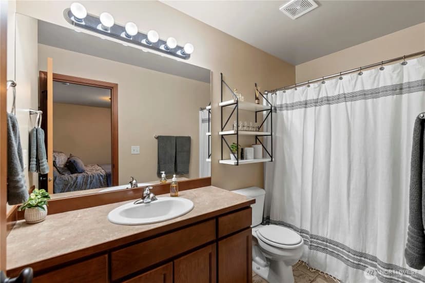 Property photo for 300 Saddlehorn Lane, Wenatchee photo 17