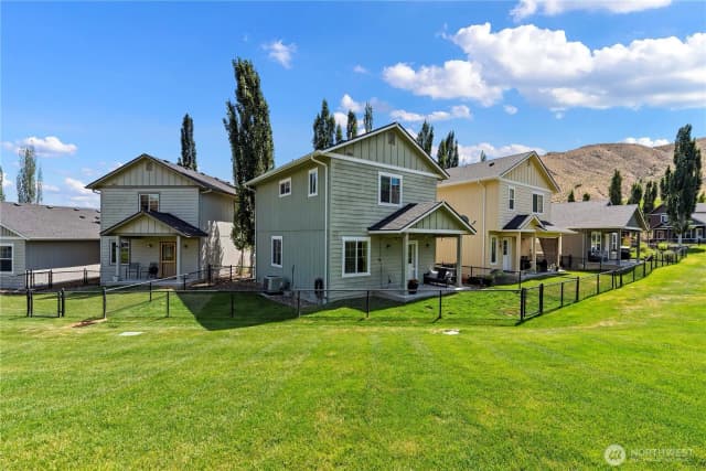 Property photo for 300 Saddlehorn Lane, Wenatchee
