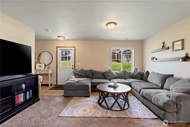 Property photo for 300 Saddlehorn Lane, Wenatchee photo 4