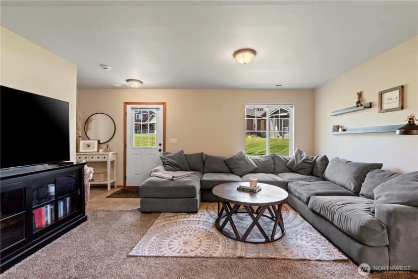 Property photo for 300 Saddlehorn Lane, Wenatchee photo 4