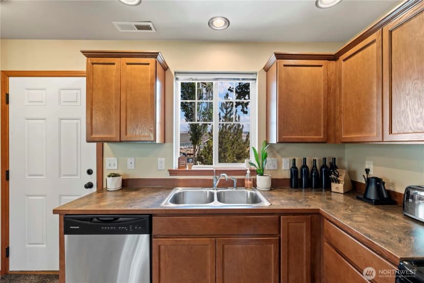 Property photo for 300 Saddlehorn Lane, Wenatchee photo 10