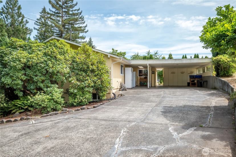 Property photo for 2102 Burcham Street, Kelso