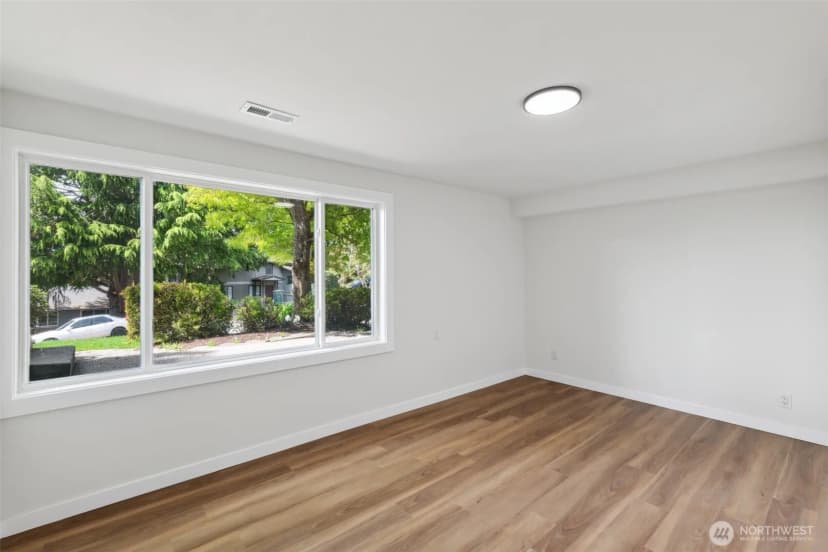 Property photo for 2204 139th Place Se, Bellevue photo 18
