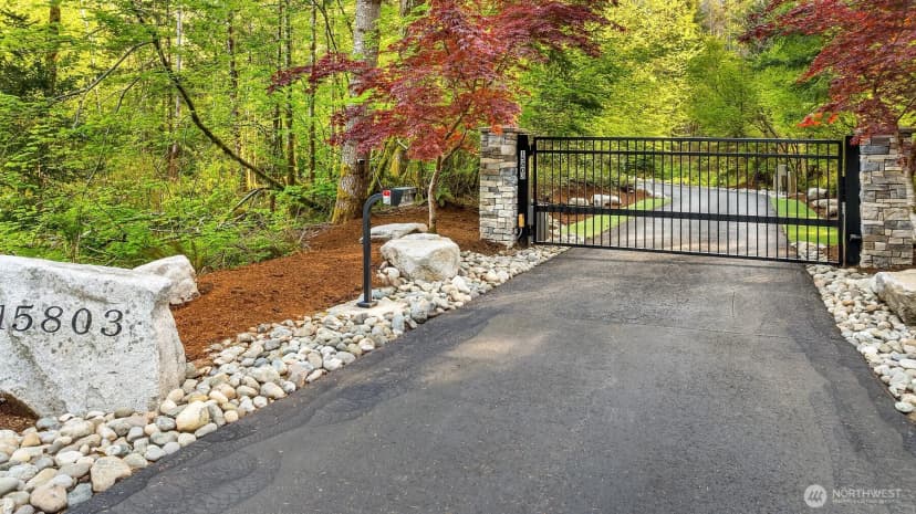 Property photo for 15803 Uplands Way Se, North Bend photo 6