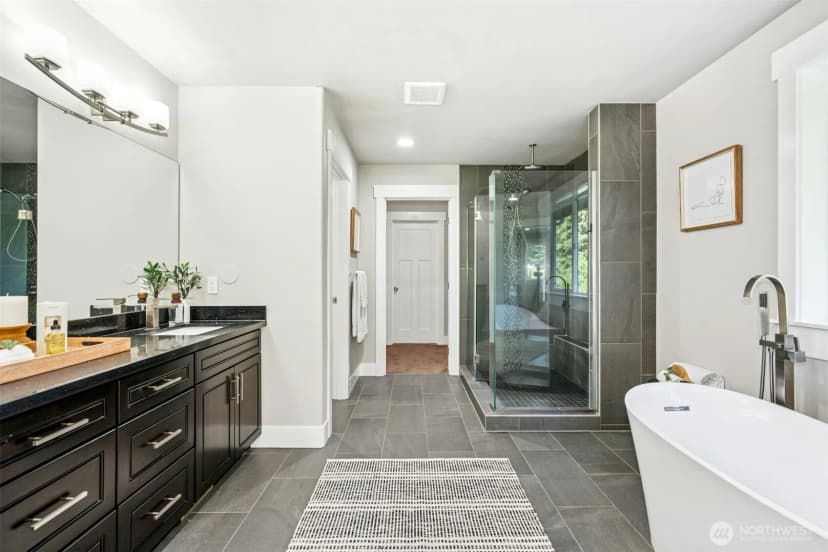 Property photo for 22627 Echo Lake Road, Snohomish photo 12