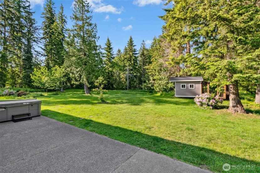 Property photo for 22627 Echo Lake Road, Snohomish photo 32