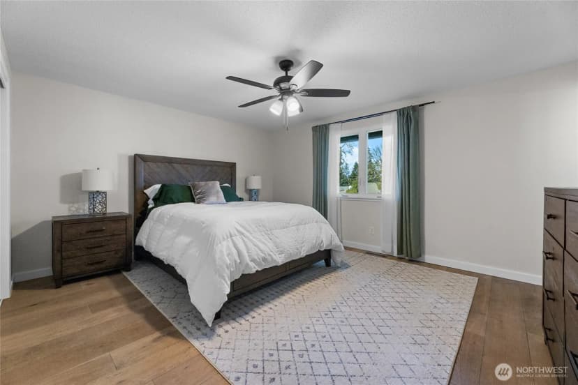Property photo for 7902 Jade Drive Sw, Lakewood photo 18
