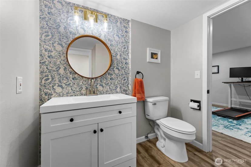 Property photo for 7902 Jade Drive Sw, Lakewood photo 15