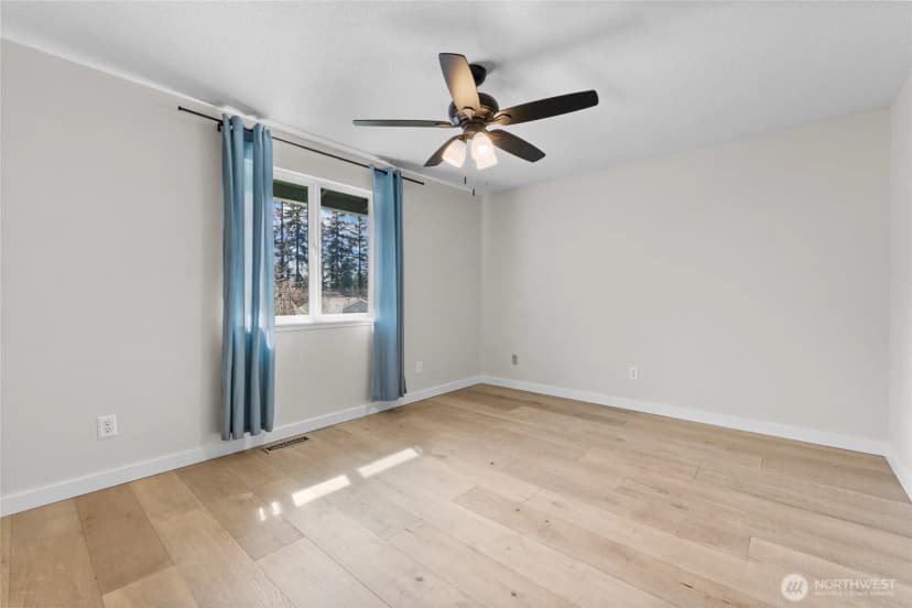 Property photo for 7902 Jade Drive Sw, Lakewood photo 24